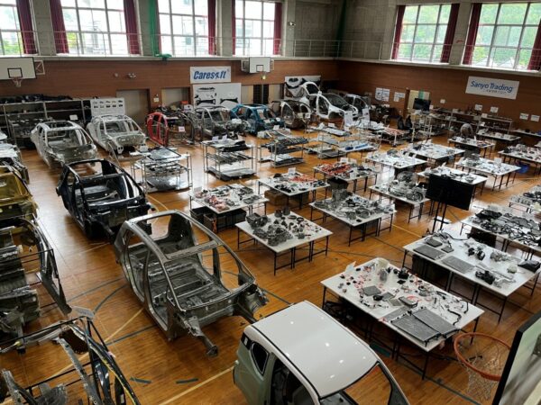 国内最大級の電気自動車（EV）分解部品の展示場をリニューアル - 三洋